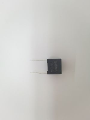 الحزمة الشعاعية / الحافظة MMKP82 مكثف مع 2Un 1 Os الجهد بين المحطات 104J/630V