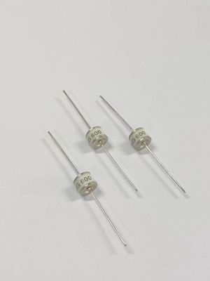 2 تفريغ غاز الإلكترود S 5 0 - 230X SMDT مصباح أنبوبي الحماية المحورية منخفضة السعة لتطبيقات الجهد