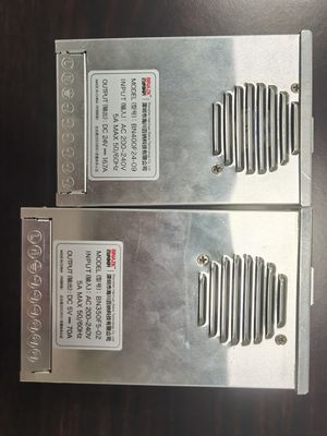 IP67 الذهبية مقاومة للمطر مصدر الطاقة 100W 12V DC 50 - 60 هرتز تردد الإخراج CE RoHS معتمد
