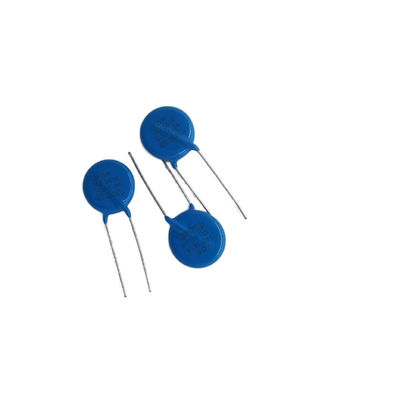 1pF-1000pF الحد الأقصى للدقة في نطاق السعة من خلال حفرة Varistors 10D431K